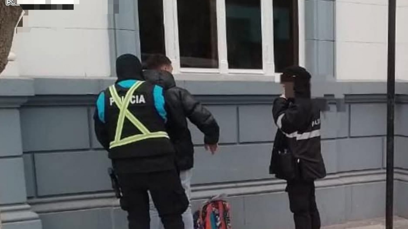 Detuvieron en Trelew a un joven con pedido de captura en CABA