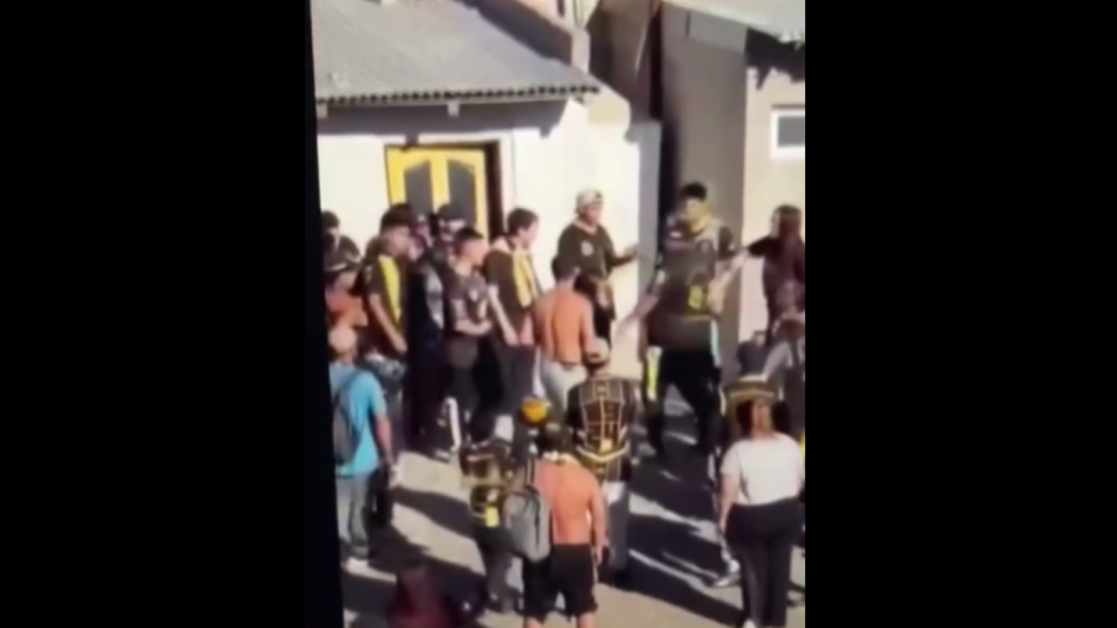 Un hombre fue apuñalado durante el partido entre Madryn y Almagro