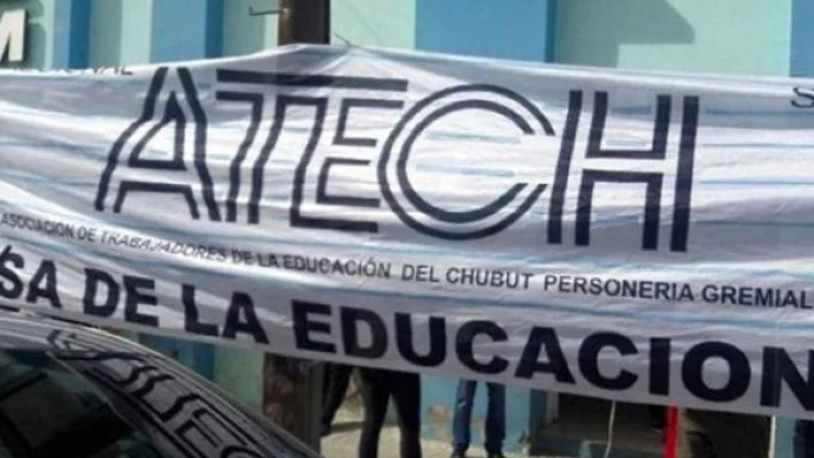 El gobierno provincial propone un aumento de $4.600 al básico de los docentes