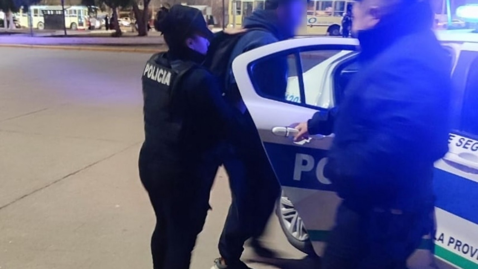 Detuvieron a un hombre con pedido de captura en pleno centro de Puerto Madryn