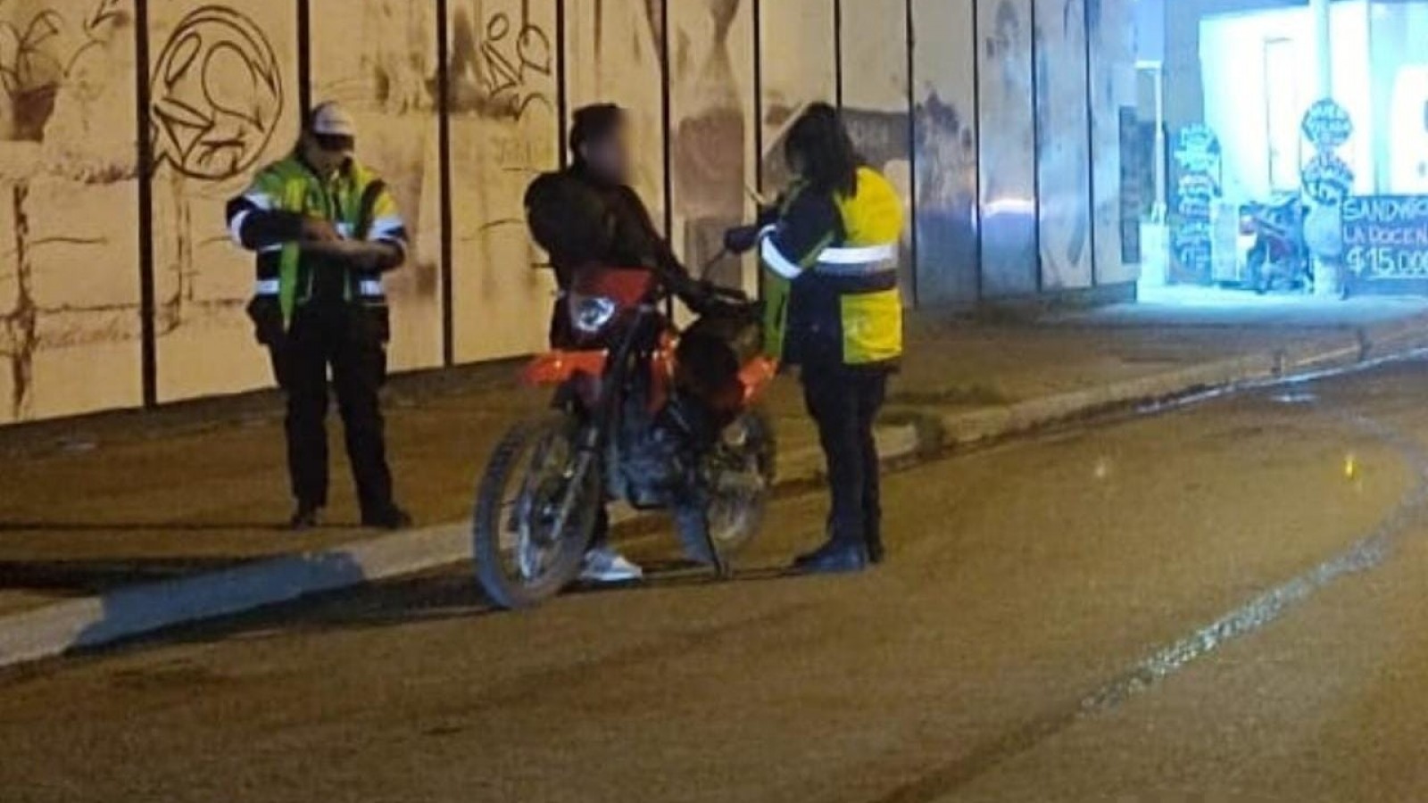 Detienen a un hombre con pedido de captura durante un control en Puerto Madryn
