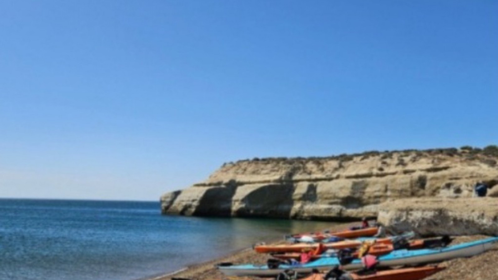 Abuso sexual en Puerto Madryn: Captaba mujeres con perfiles falsos en redes sociales y abusaba tras ofrecer paseos en kayak