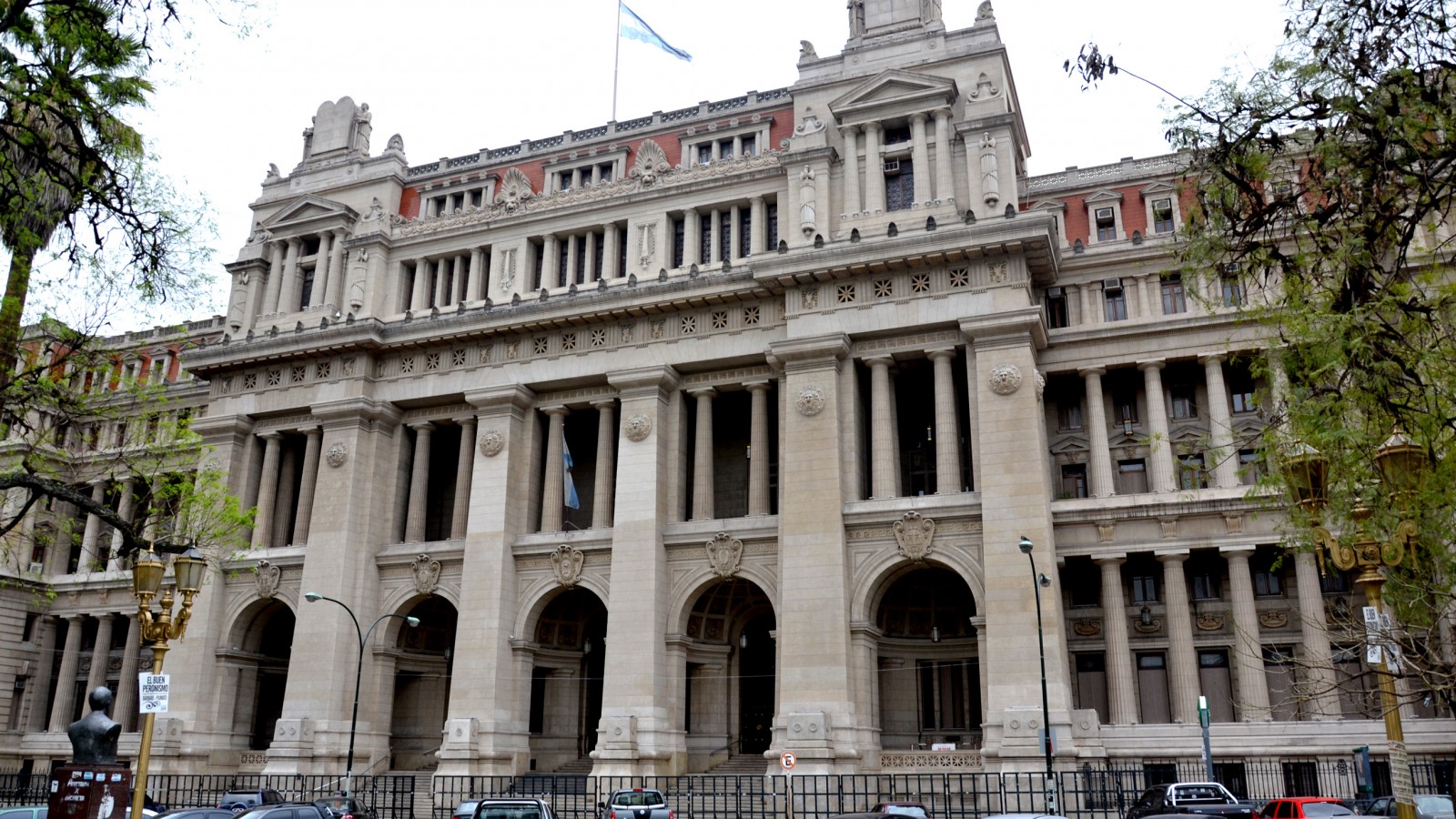 La Asociación de Magistrados va a la Corte Suprema por la inconstitucionalidad del referéndum que impulsa Torres