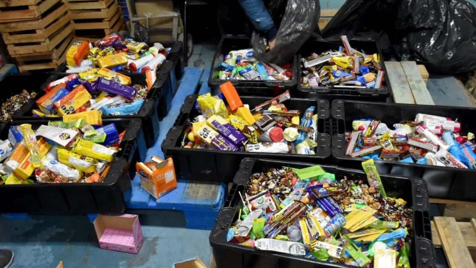 Trelew: Mercadería decomisada a un kiosco ilegal será donada a comedores barriales