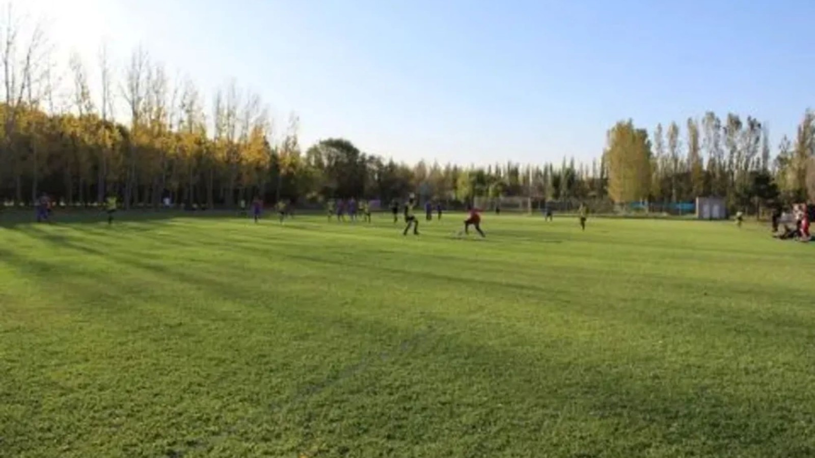 Tragedia en el fútbol amateur: dos jugadores murieron en la cancha