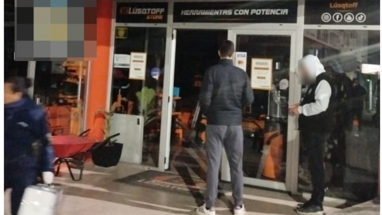 Robo y daños en un local comercial de Puerto Madryn
