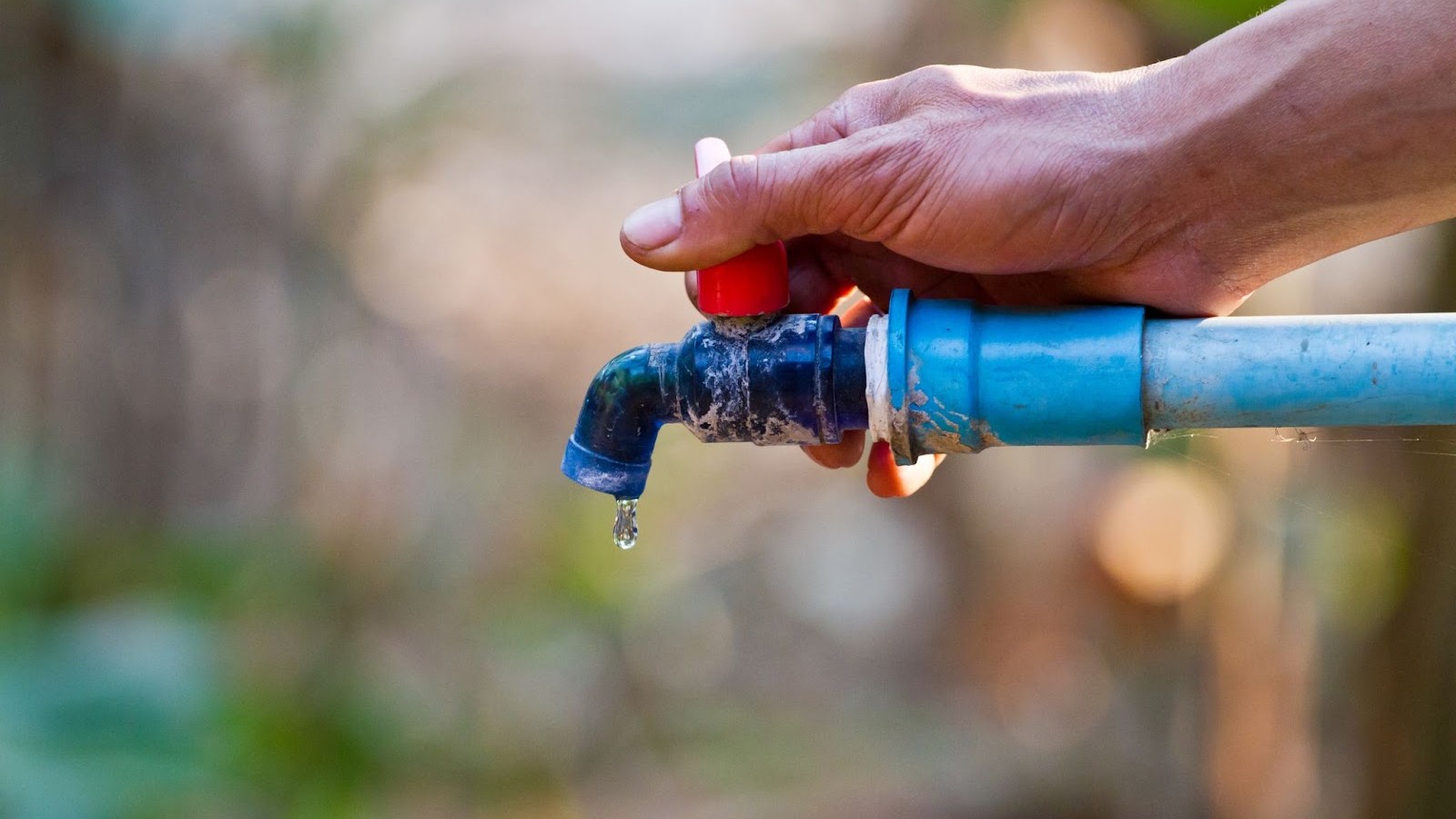 Servicoop anunció el fin de las tareas, pero la normalización del agua se demora y hay vecinos sin agua