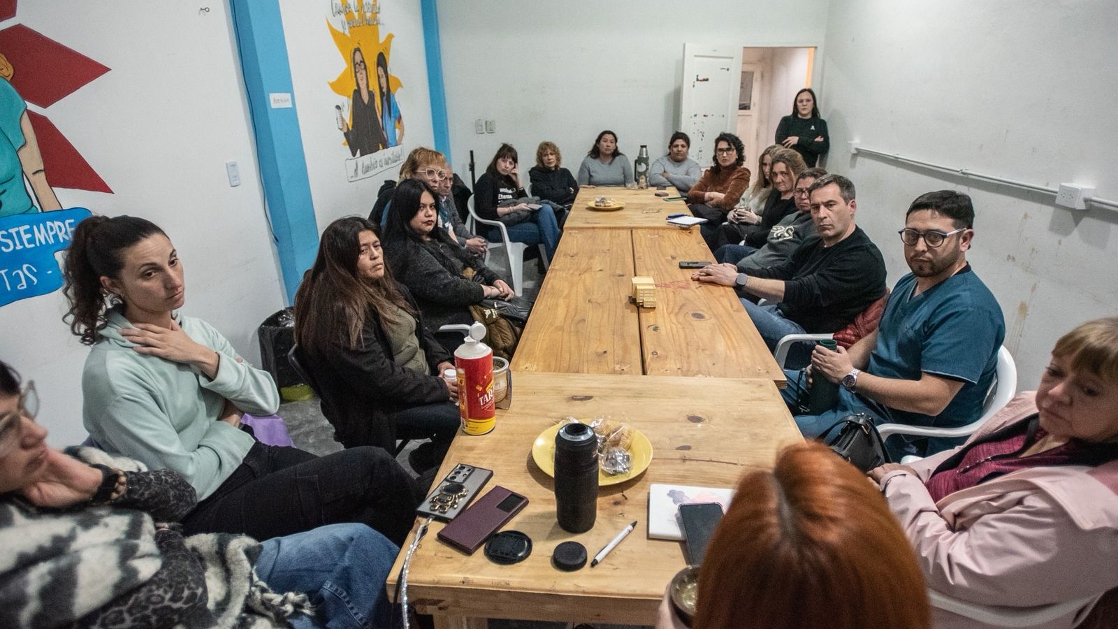 Luque con trabajadores de salud: "Hay un retroceso absoluto en las políticas sanitarias de todos los niveles de atención"