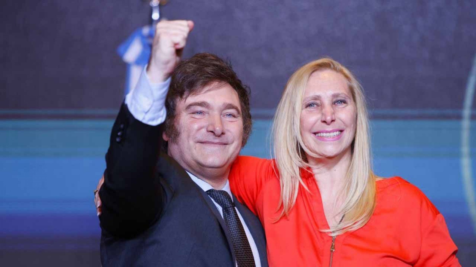 Milei defendió a Karina con una insólita frase: "¿Se va a quedar con el 3% cuando puede quedarse con el 100%?"