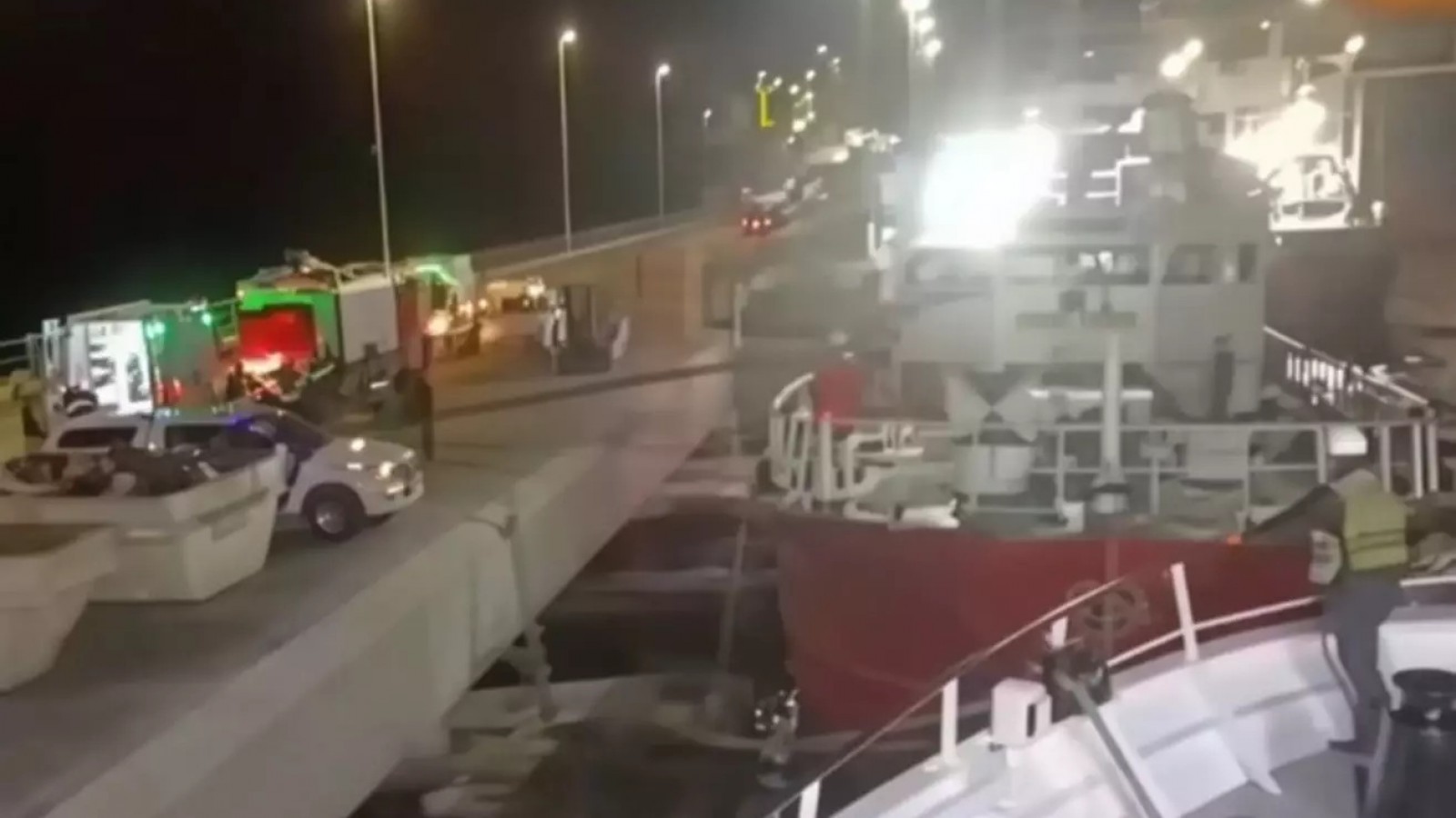 Dos marineros heridos tras la rotura de un tensor en un pesquero