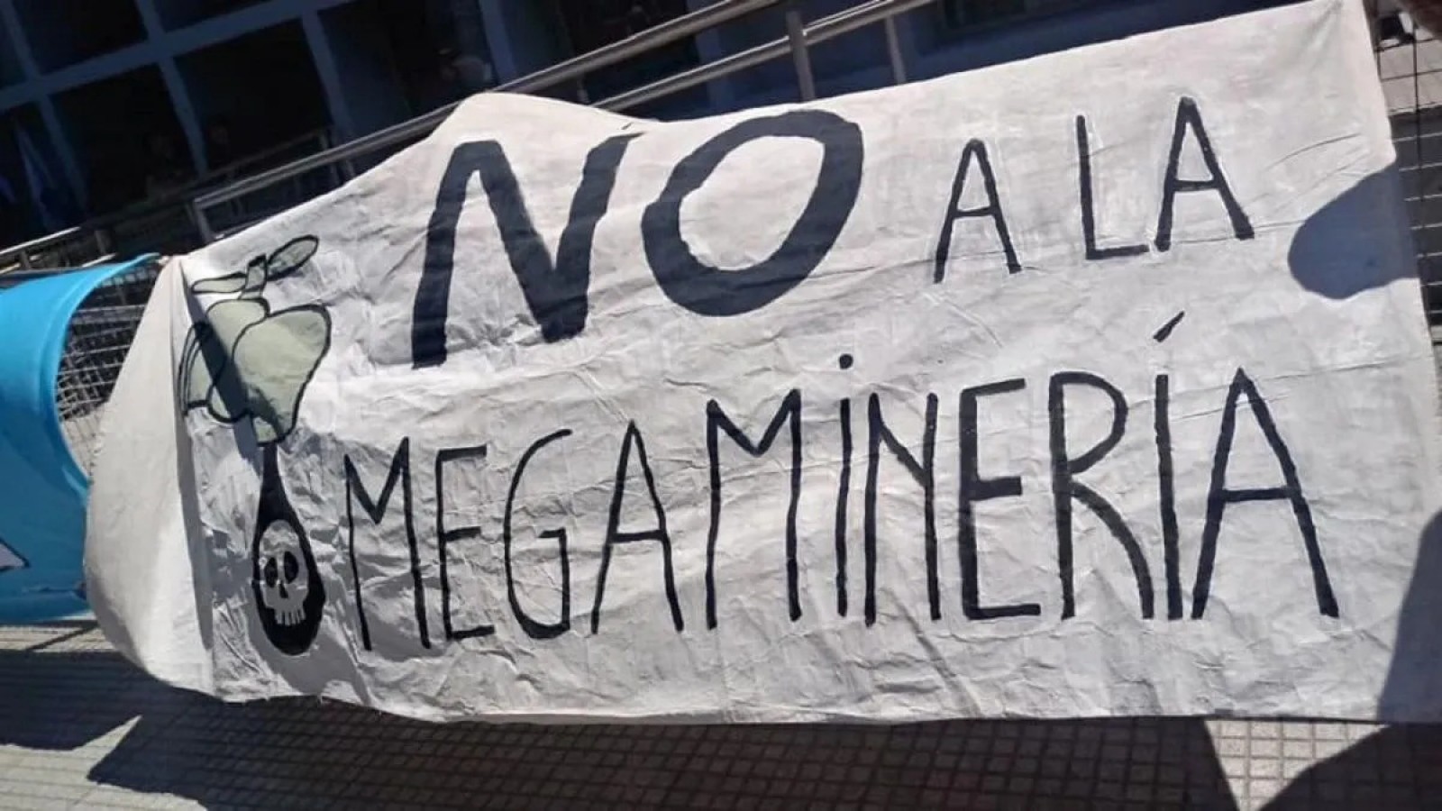 Crece el rechazo vecinal a la megaminería propuesta por Torres