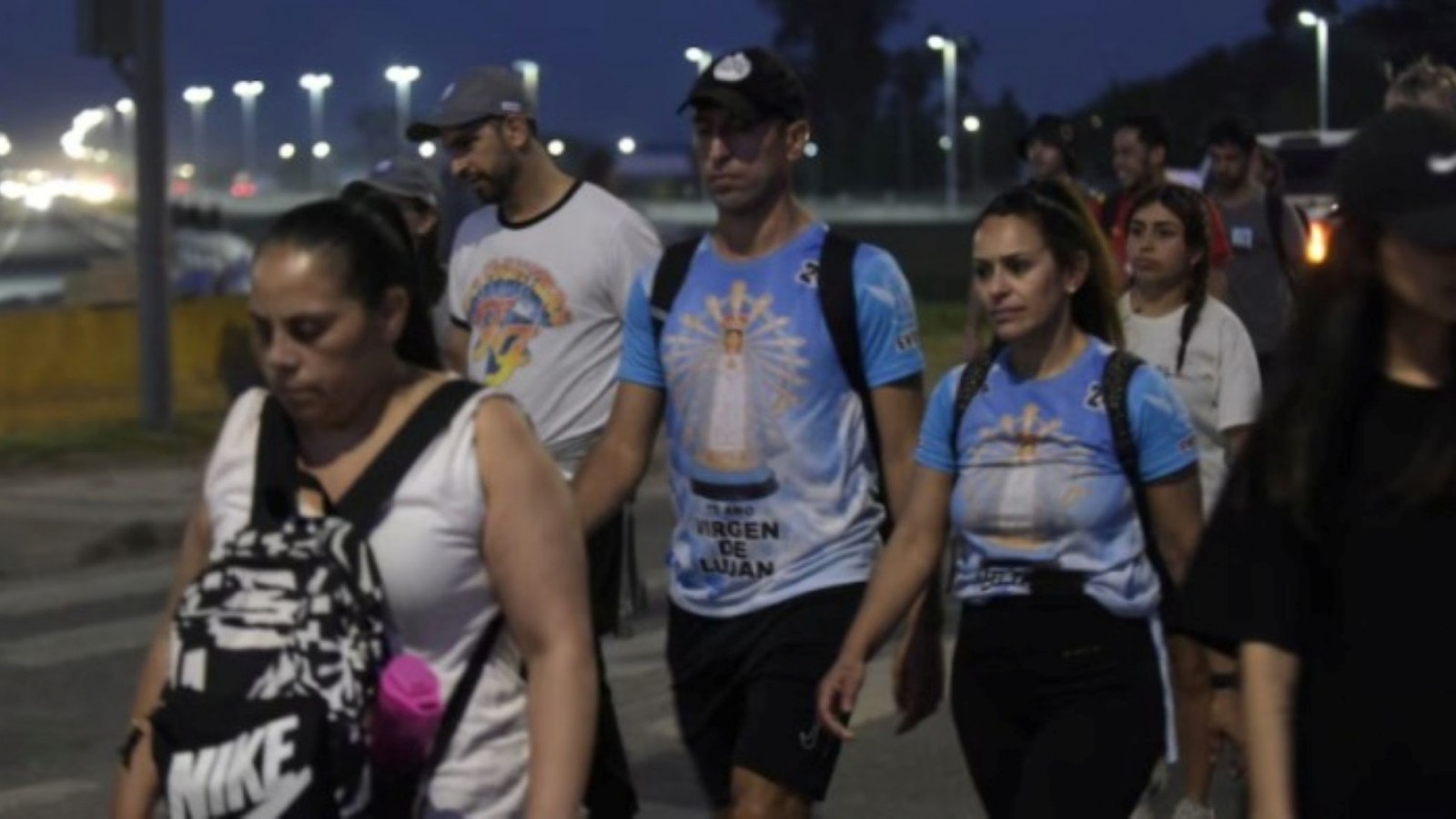 Comenzó la peregrinación a Luján: cortes de tránsito, trenes especiales y miles de fieles en camino