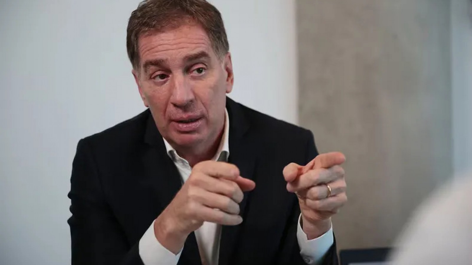Tras la renuncia de Espert, Diego Santilli encabezaría la lista
