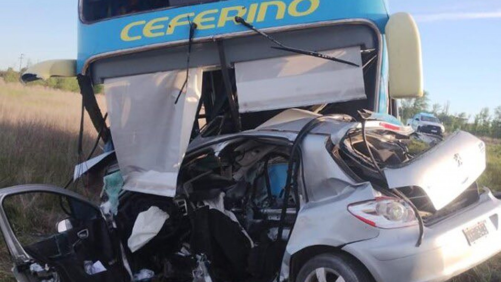 Chocó un micro de Ceferino en Ruta 3: un muerto y varios heridos