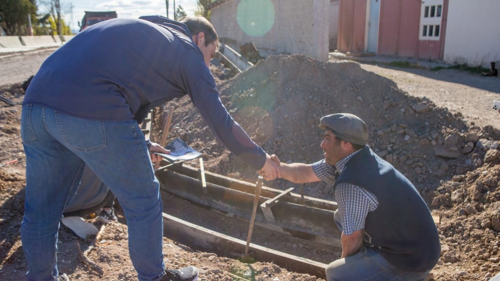 Luque recorrió la meseta: "Queremos acompañar desde el Congreso a cada localidad del Interior de Chubut".