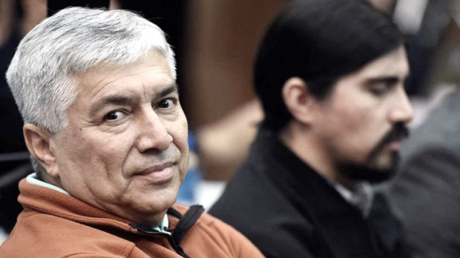 Denunciaron que trasladaron a Lázaro Báez sin aviso y no conocían su paradero.