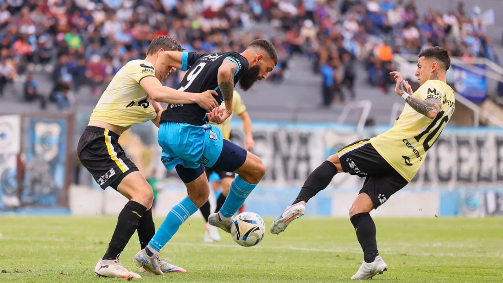 Gimnasia pidió a la AFA que se reanude el partido ante Deportivo Madryn