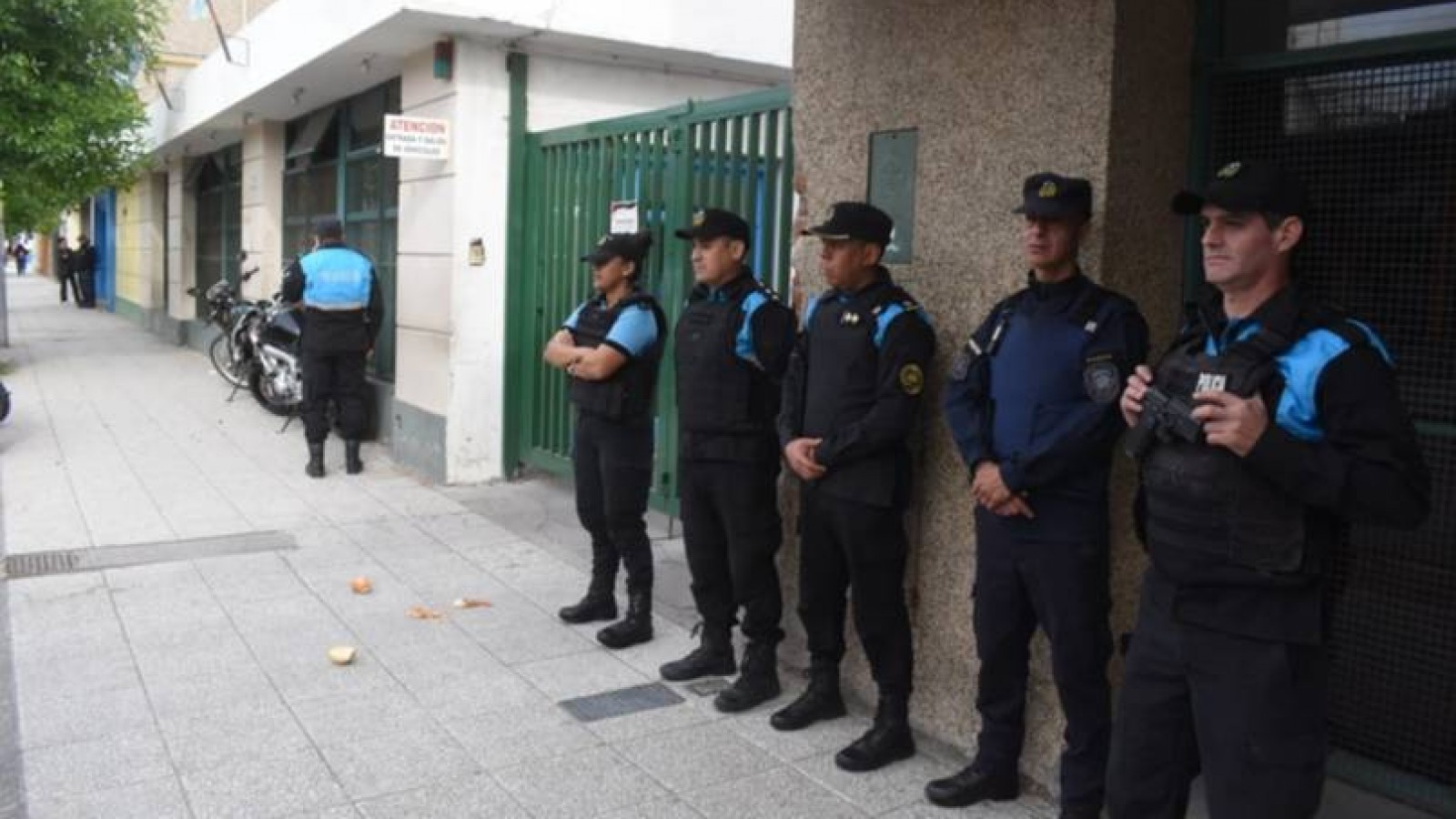Trelew: paro en la Cooperativa Eléctrica con custodia policial durante toda la jornada