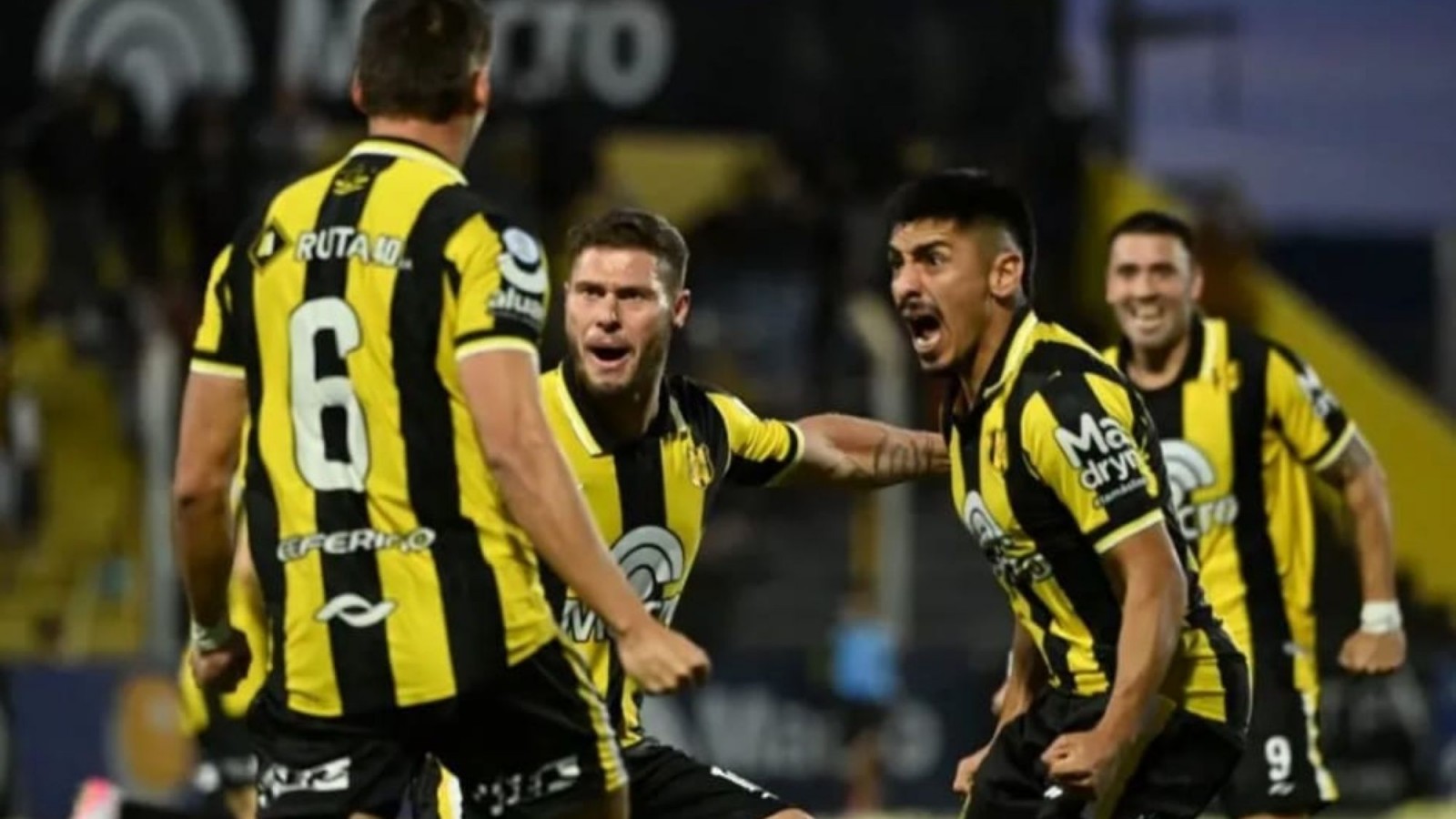 Madryn va por el primer golpe en Córdoba y quiere acercarse al ascenso