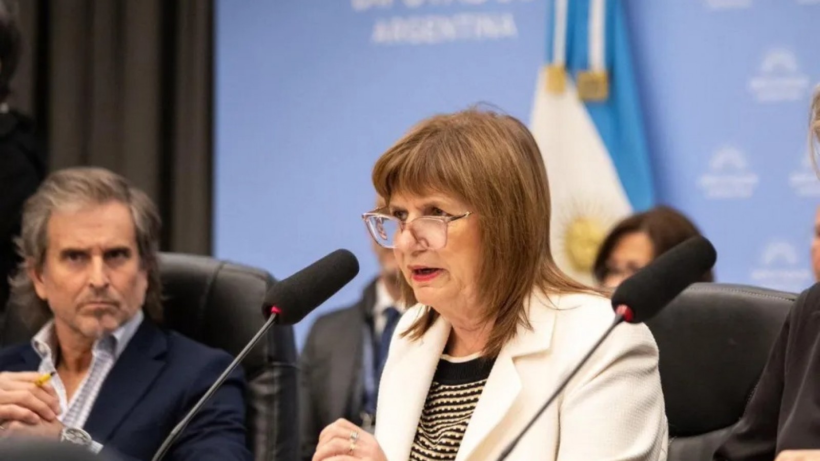 Bullrich cruzó a Tapia tras la sanción a Estudiantes: "Está con la casta y la mafia de siempre"