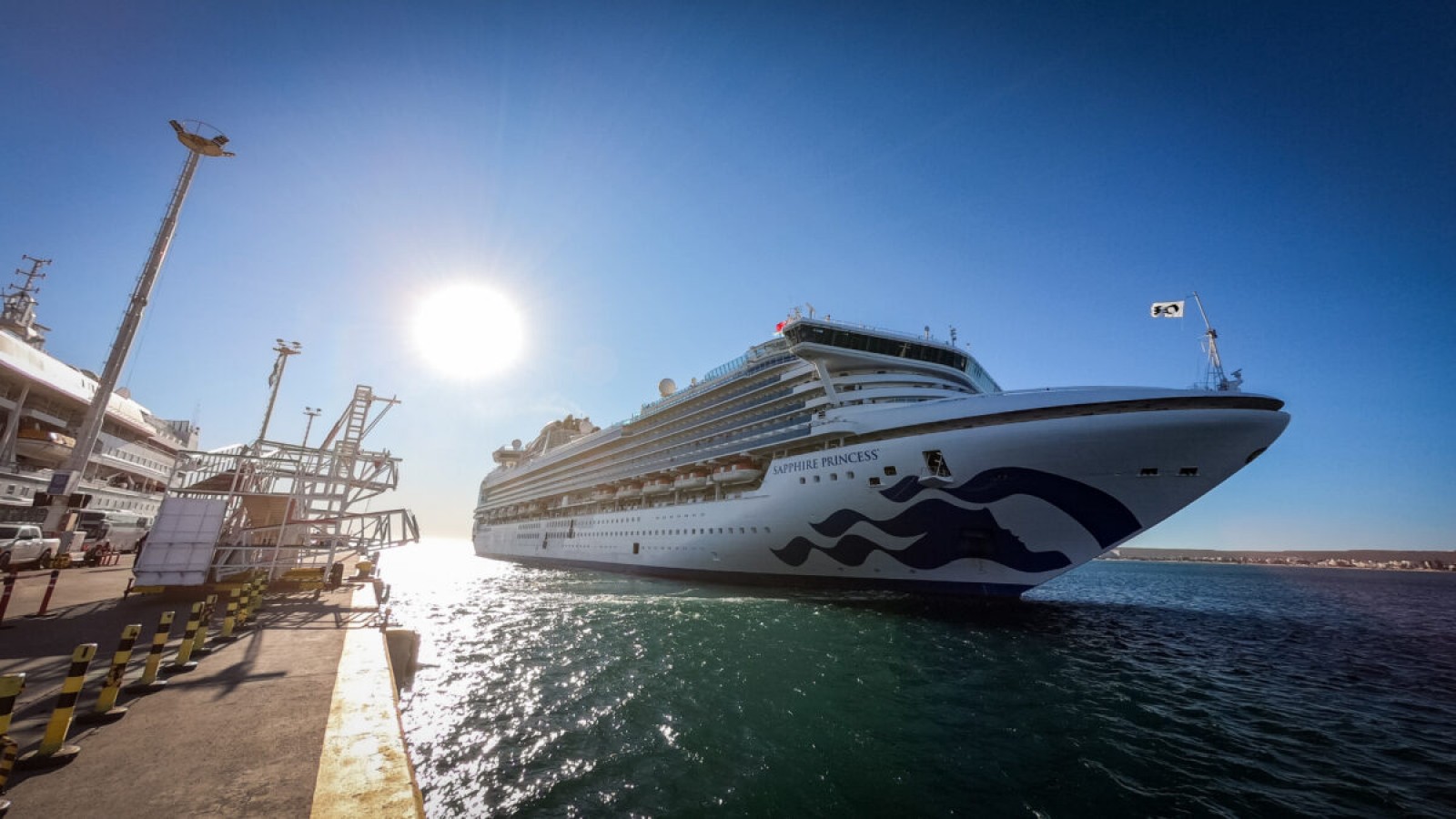 Corte total de la Avenida Roca por el arribo de dos cruceros en Madryn