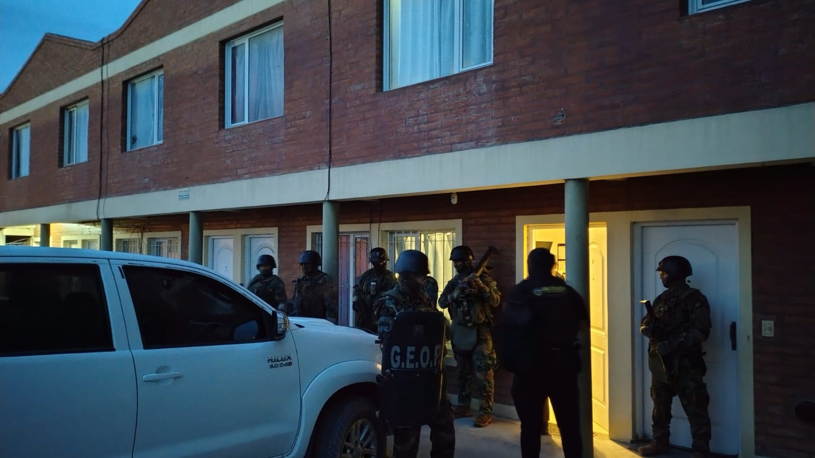 Realizaron cinco allanamientos por venta de droga en Puerto Madryn