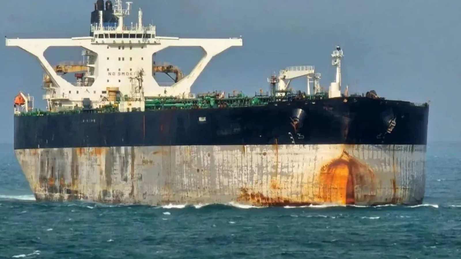 Escalada naval en el Atlántico por un petrolero vinculado a Venezuela