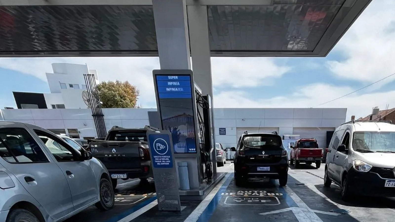 El autodespacho de combustible ya está disponible en una estación de la ciudad