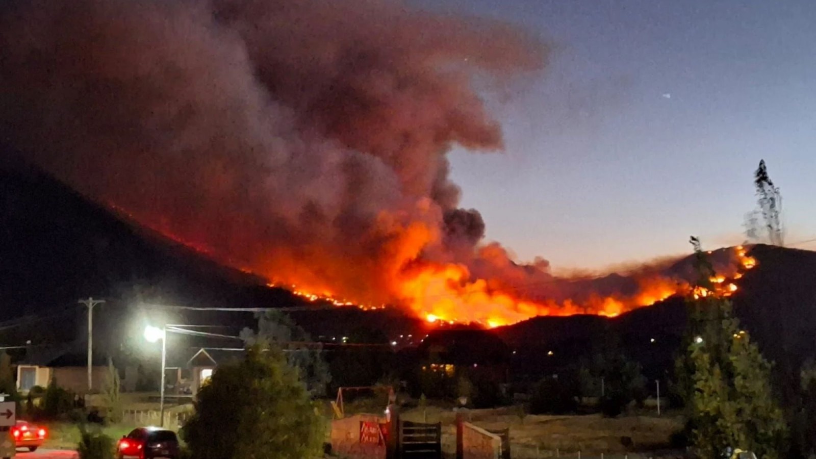 El Gobierno analiza declarar la Emergencia Ígnea por los incendios en la Patagonia