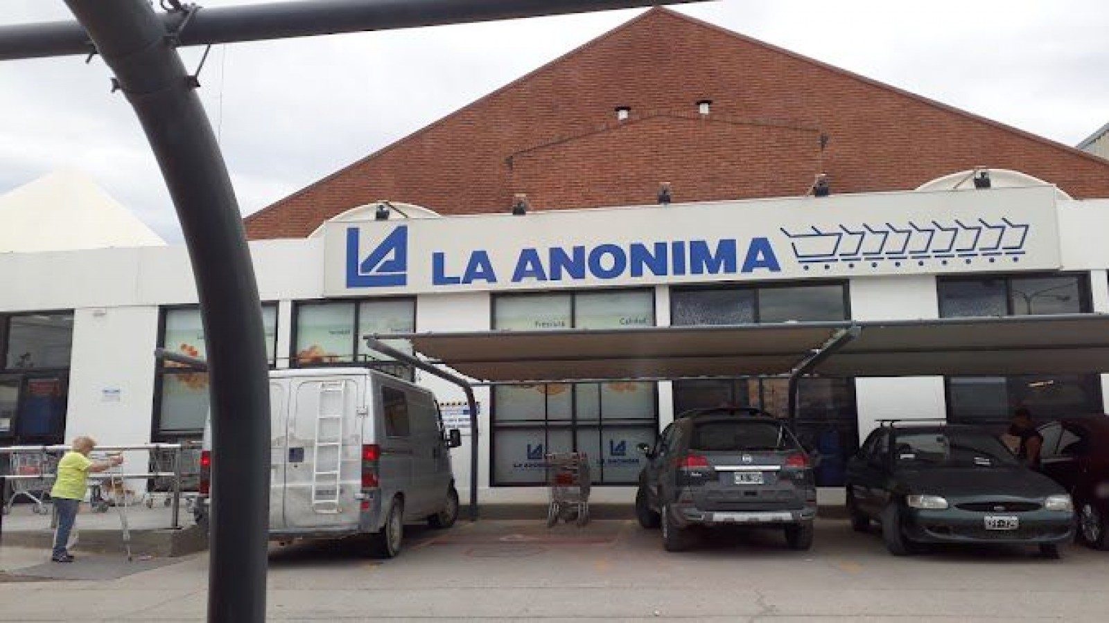 La crisis pega fuerte en La Anónima: menos ventas y más morosidad