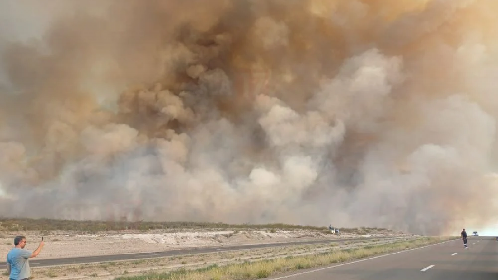 Ruta 3 habilitada con extrema precaución entre Trelew y Puerto Madryn por humo de incendios
