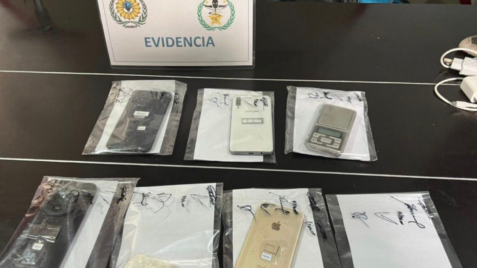 Desbarataron cinco puntos de venta de drogas en Trelew tras más de dos meses de investigación