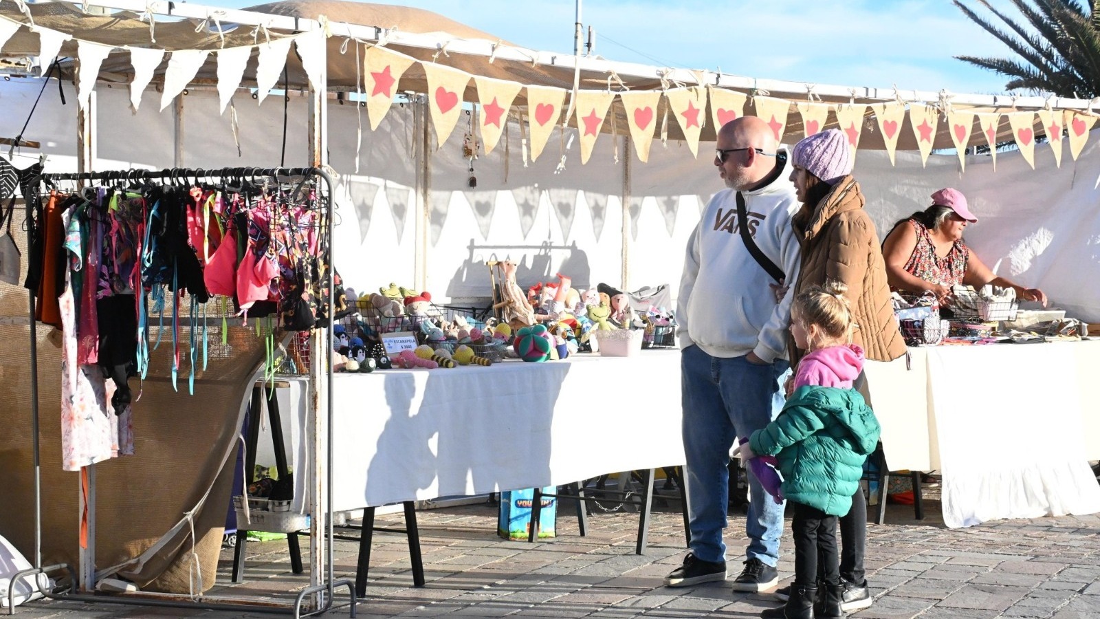 Puerto Madryn celebra una nueva edición del Mercado Cultural: diseño, arte y producción local