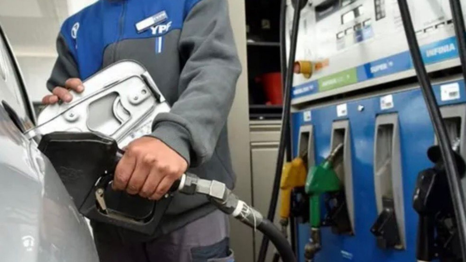 "Si tenés que cargar nafta, cargá hoy": los precios cambian cada vez más seguido y así se nota en Puerto Madryn