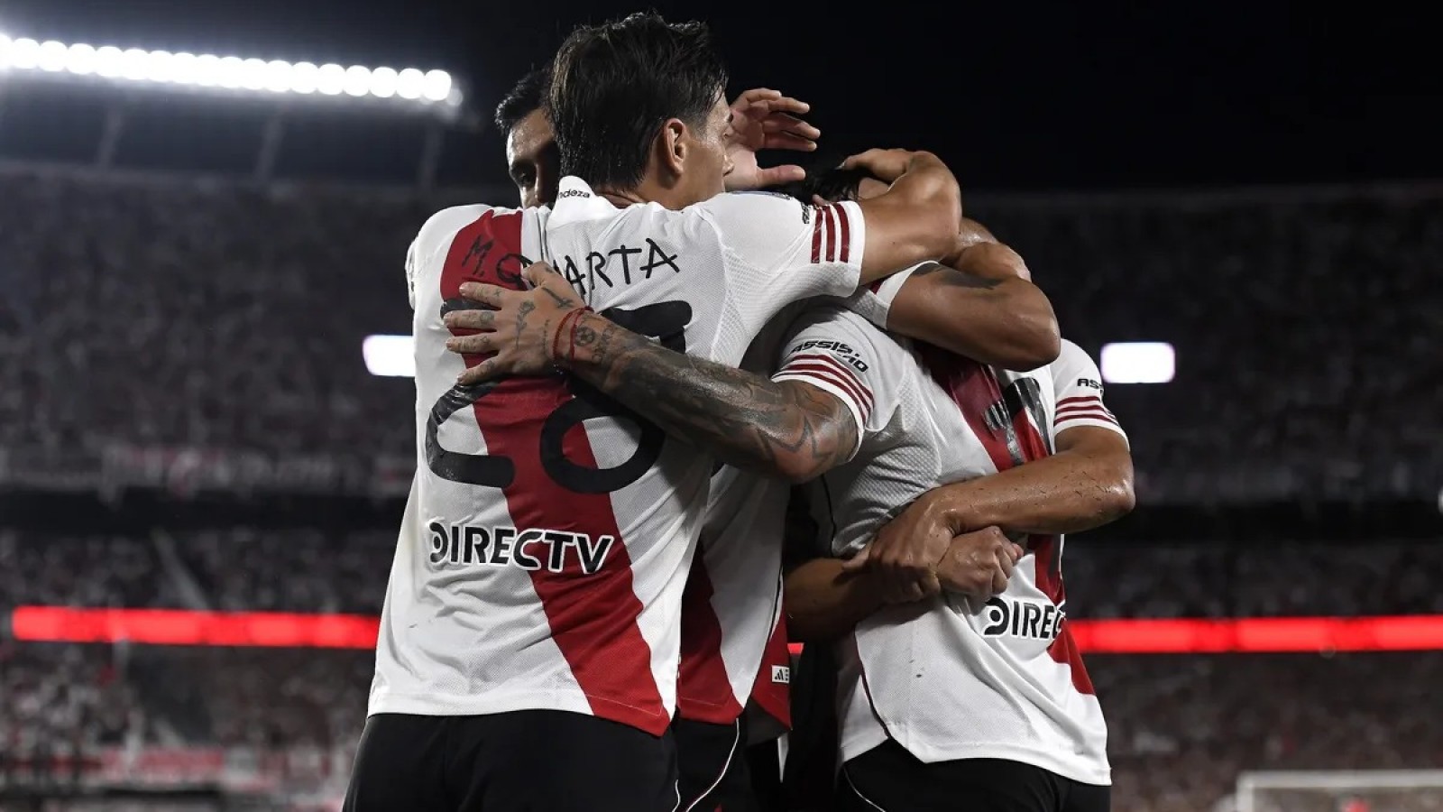 River le ganó 2-0 a Sarmiento en el debut de Coudet en el Monumental y volvió a sumar de a tres