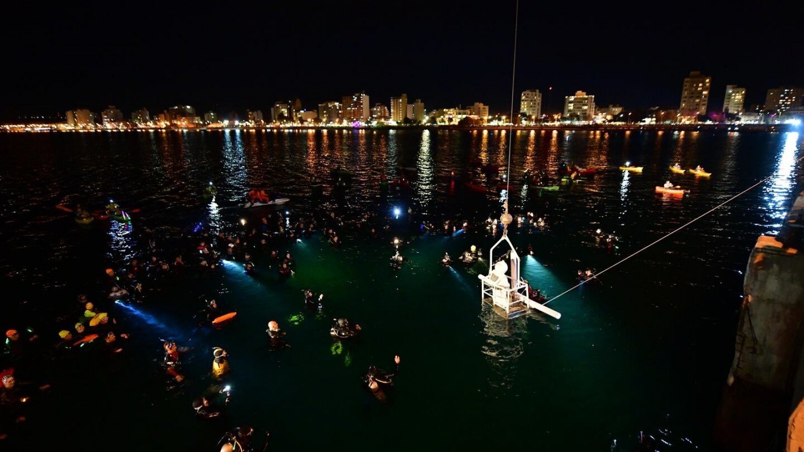 Puerto Madryn calienta motores para Semana Santa: Abren inscripciones para el Vía Crucis Submarino y la Feria de Pescadores