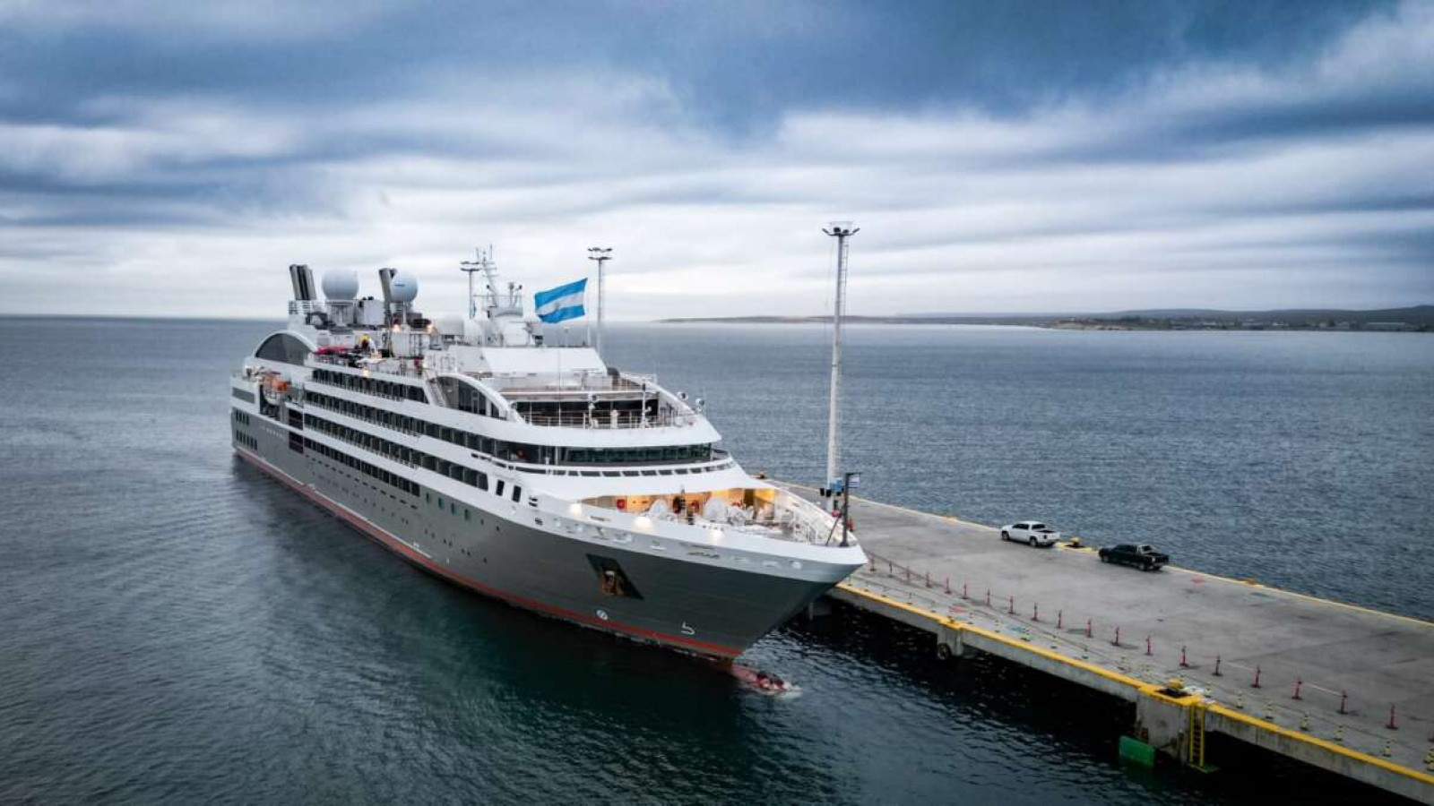 Puerto Madryn recibió al crucero Le Boreal en el cierre de temporada