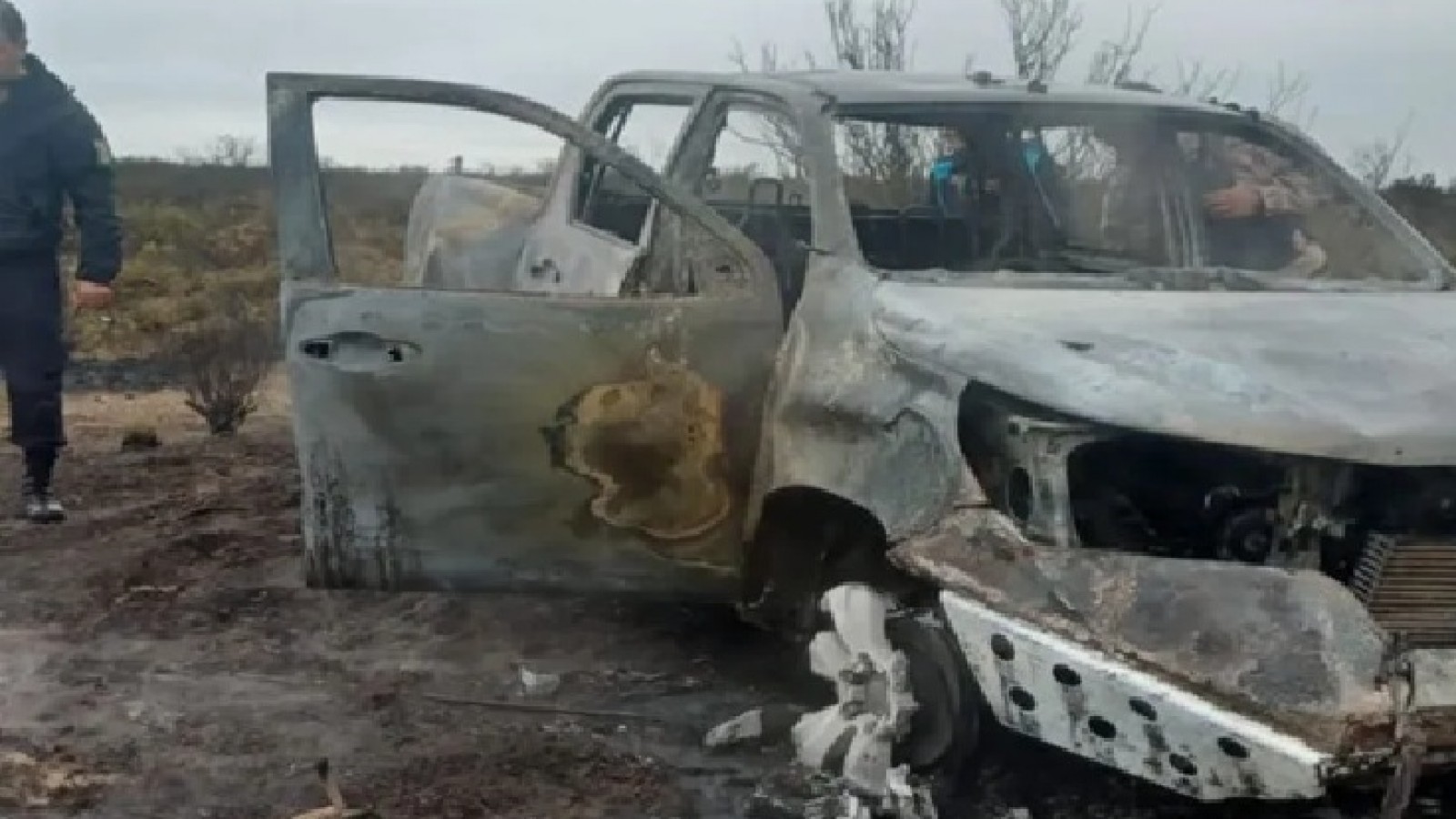 Cuatrerismo y persecución en la Ruta 1: quemaron una camioneta con animales robados