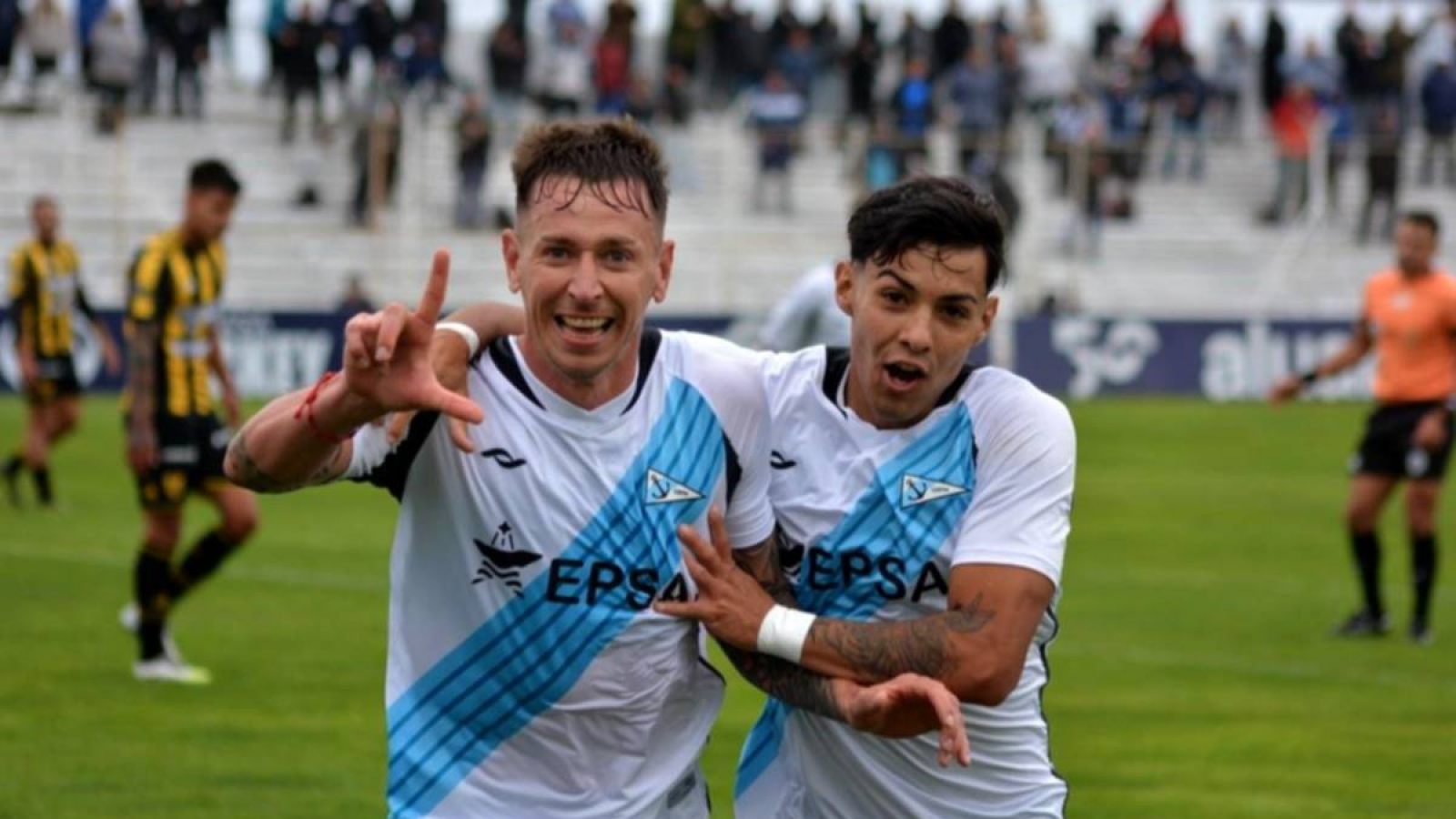 Brown empató 2-2 con Santamarina y dejó escapar el triunfo en el final