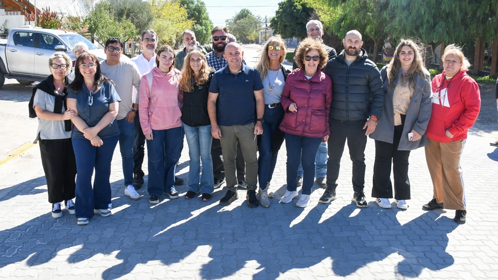 Madryn: la calle Mitre ya luce su nuevo adoquinado y se suman más cuadras en los barrios