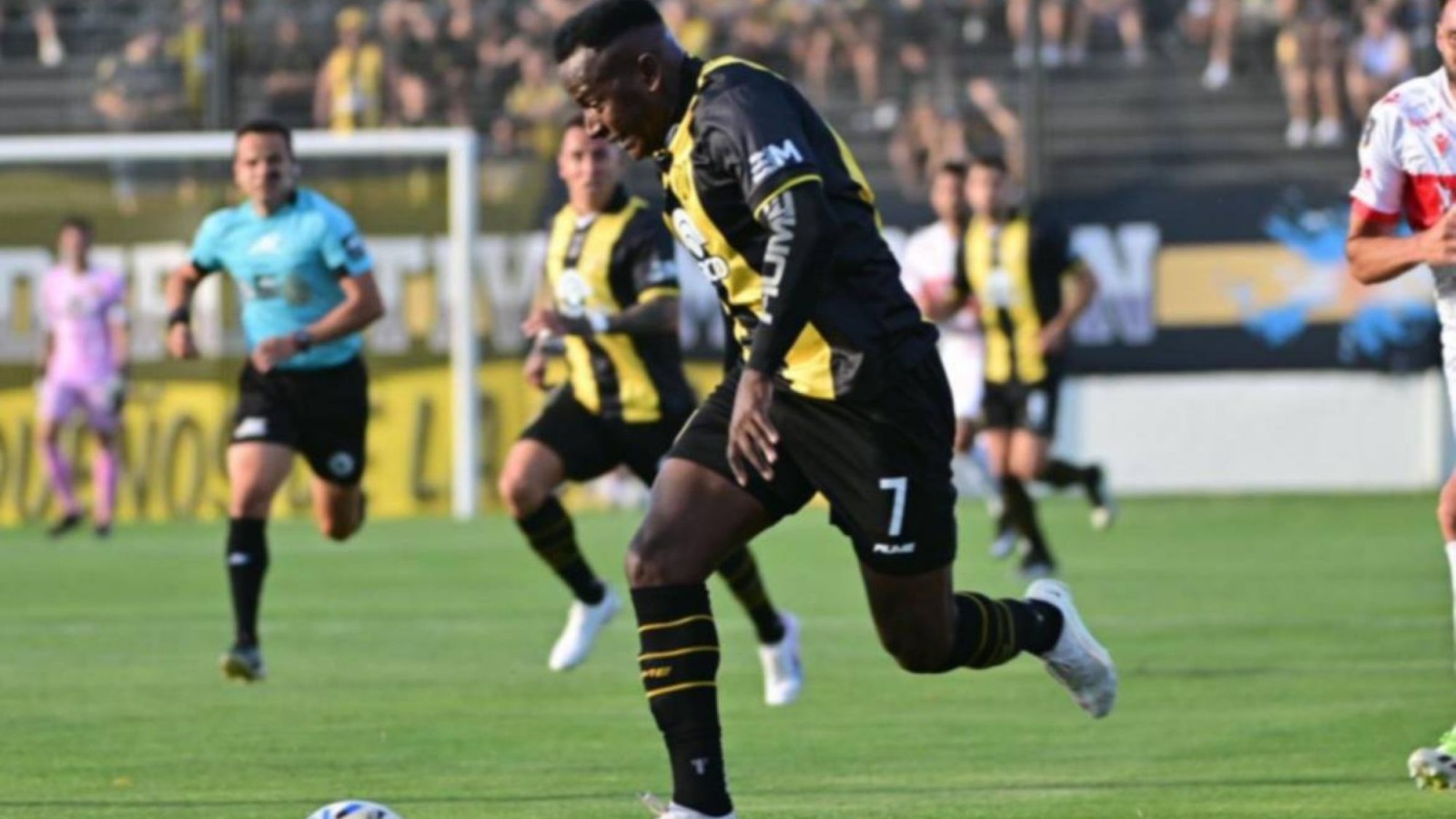 Deportivo Madryn visita a Mitre en Santiago del Estero con la mira en seguir sumando