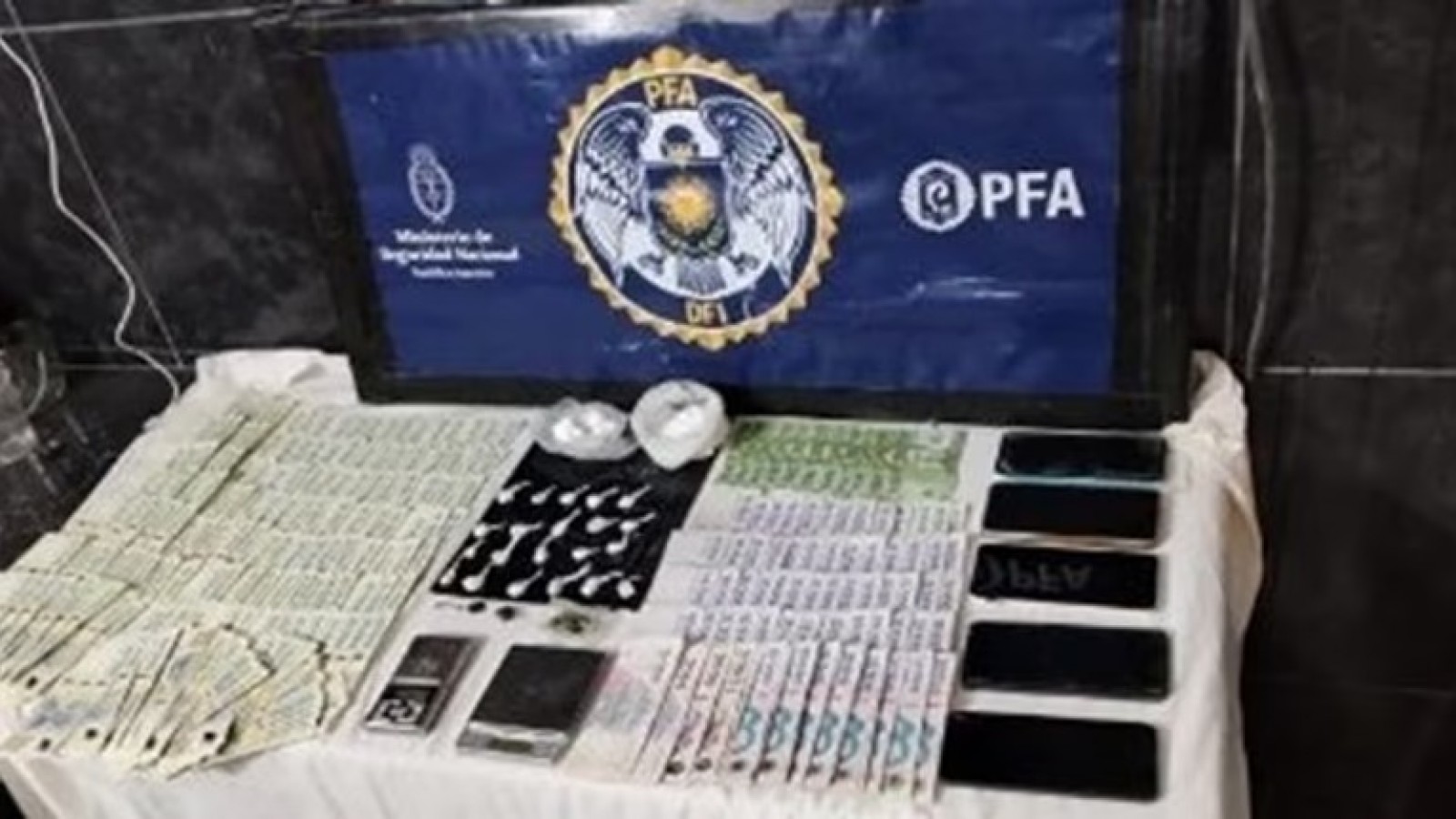 Cayó un punto de droga en Madryn: vendían cocaína y marihuana en el barrio San Miguel