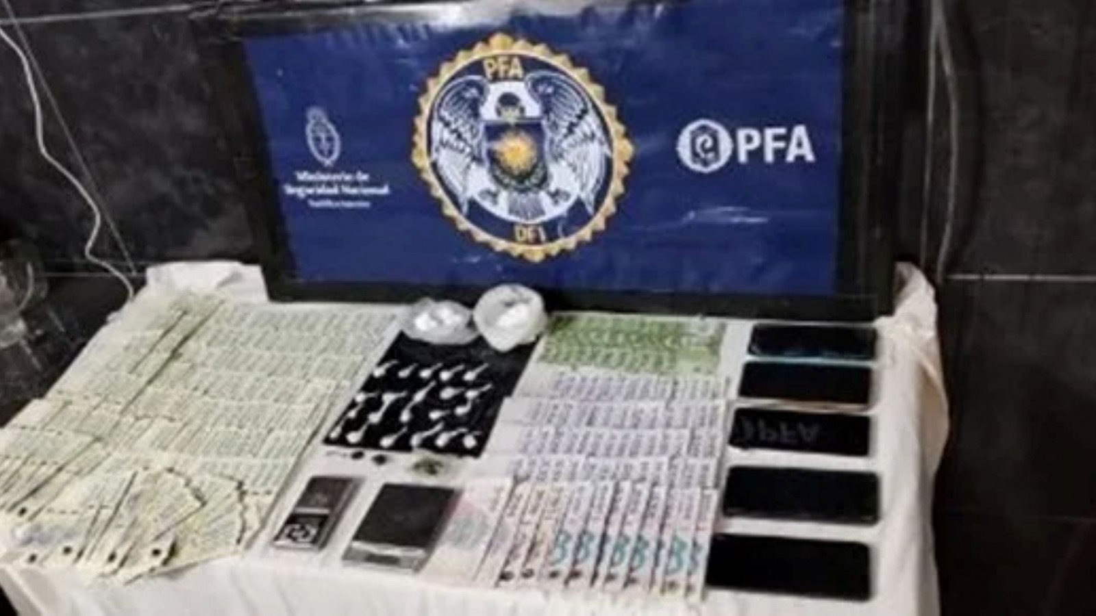 Allanamiento en Puerto Madryn: secuestran droga lista para la venta y avanzan en la investigación por narcomenudeo