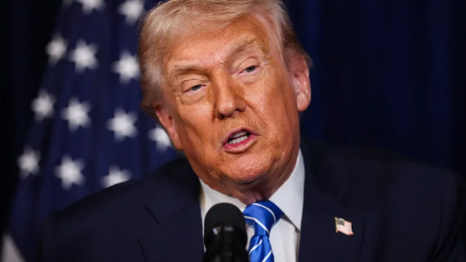 Trump advirtió que Irán "no puede chantajear" a Estados Unidos en plena tensión