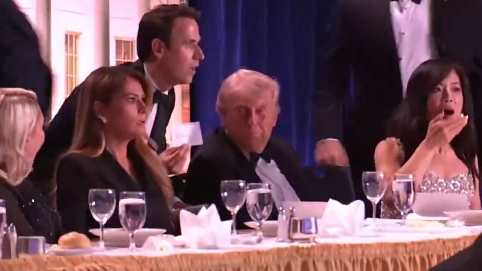 Trump: ráfaga de disparos y evacuación de emergencia en la gala de la Casa Blanca
