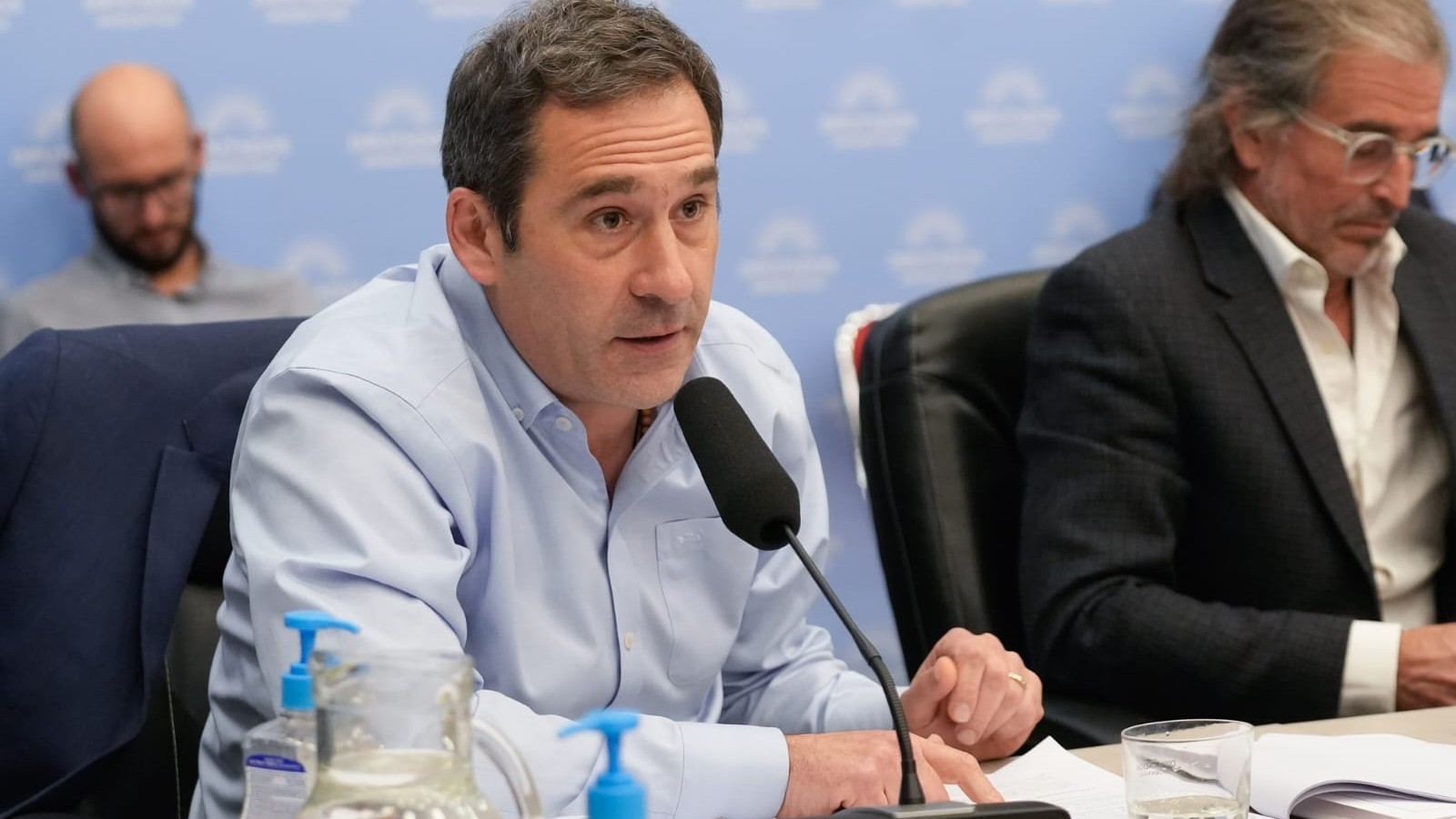 Juan Pablo Luque rechazó la reforma energética y advirtió sobre el impacto en las familias patagónicas: "Quieren quitar el 50% del subsidio al gas"
