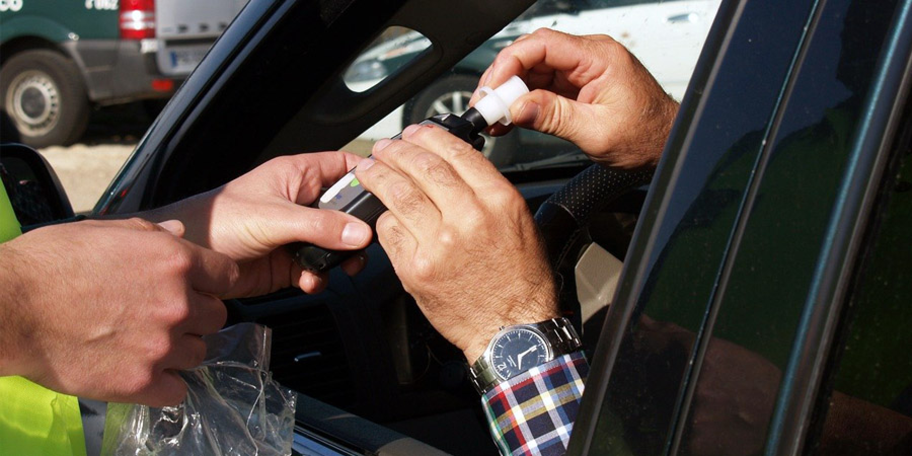 Lo detectaron manejando alcoholizado y con un carnet de conducir trucho