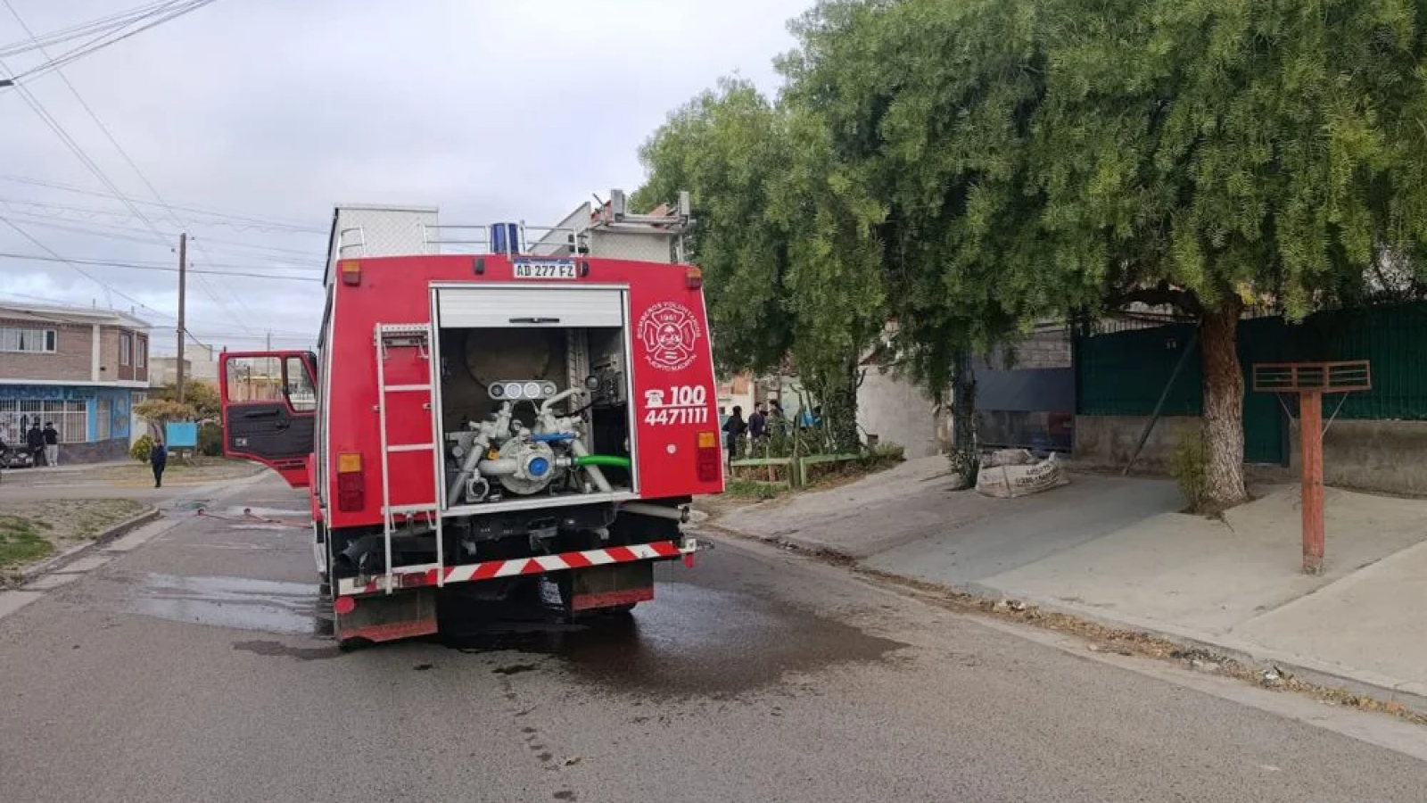 Bomberos controlaron un incendio en un taller de Madryn