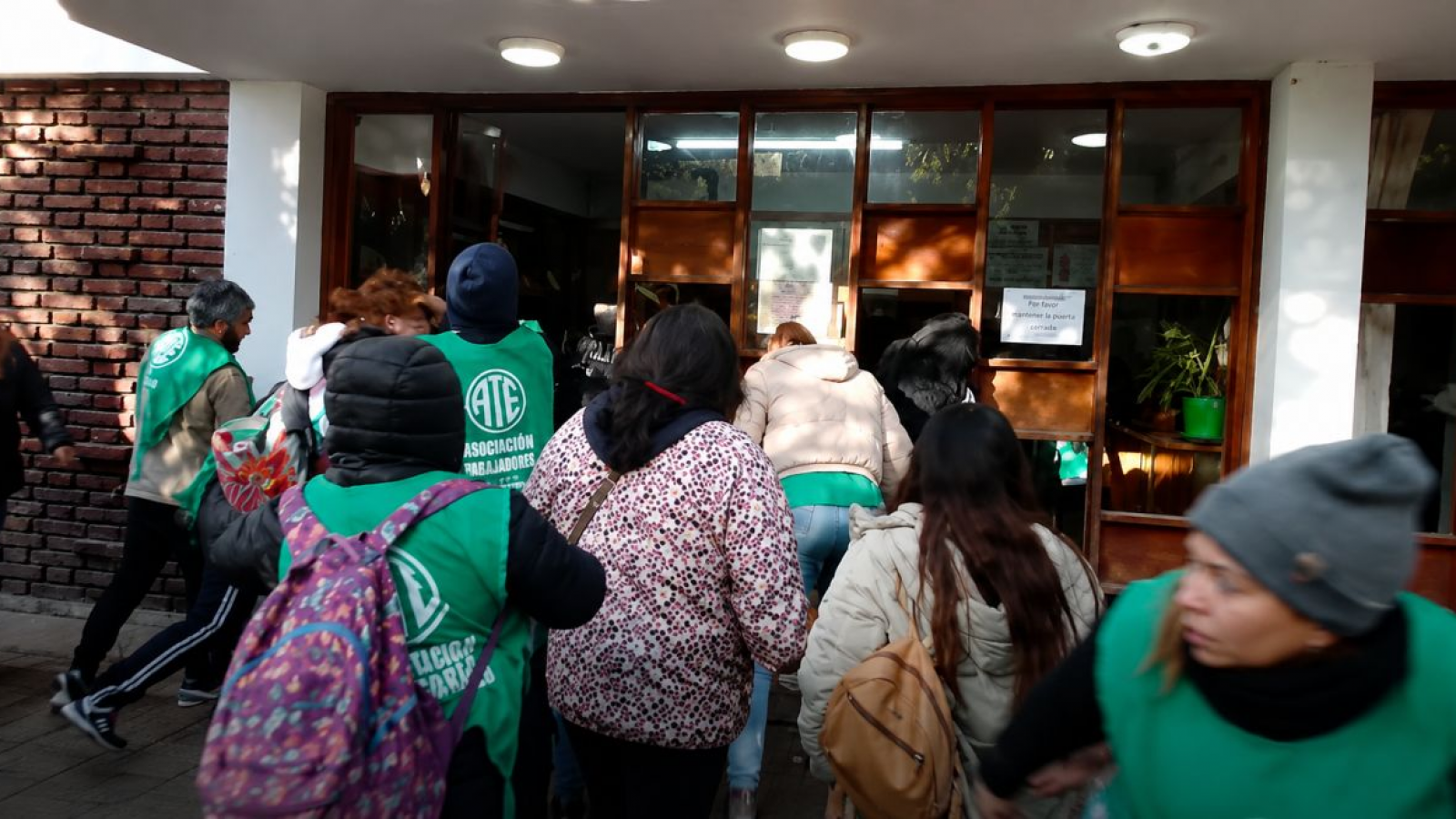 Denuncian a militante de ATE por aprietes y amenazas a auxiliares