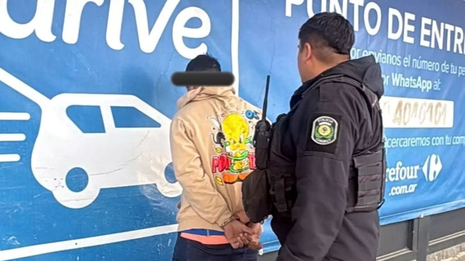 Dos detenidos en Carrefour de Puerto Madryn: intentos de robo en el mismo día y con pocas horas de diferencia